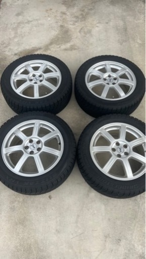 ホイール付スタッドレスタイヤ4本セット（215/55R17）