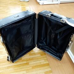★ジモティ割あり★ スーツケース　ブラック　クリーニング済　YJ1173の画像