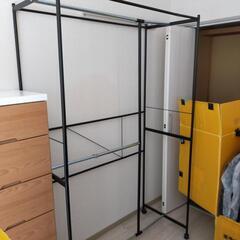 ハンガーラックの画像