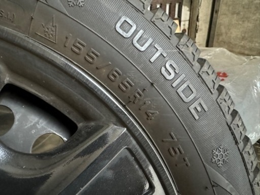 ⭐️スタッドレスタイヤ４本セット⭐️新品同様?155/65R14?