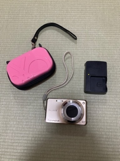 デジカメ、充電器、SDカード、ケースのセット　ジャンク品
