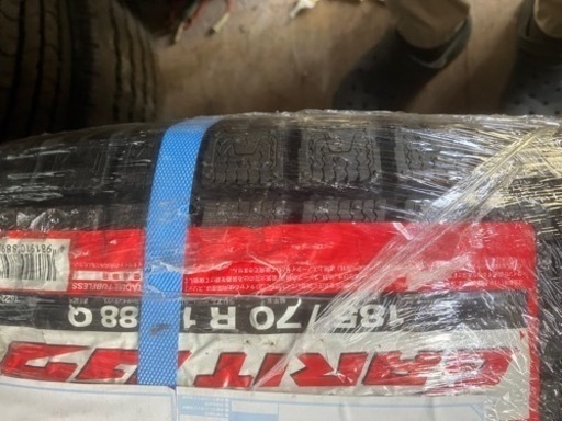 スタッドレス185.70r14 未使用2019ぐらい