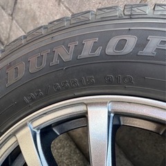 ホイール付き195/65 R15 スタッドレスタイヤの画像