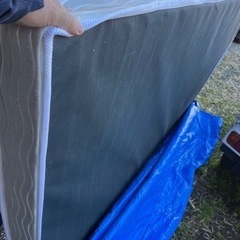 セミダブルマットレス譲りますの画像