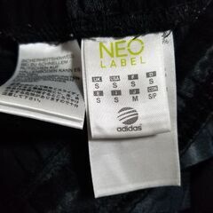 お年玉セール。早い者勝ち。6500円→4900円。adidas 日本ではLsize相当。の画像