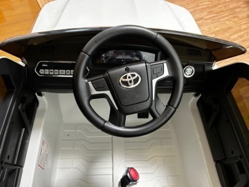 ランクル　ラジコンカー