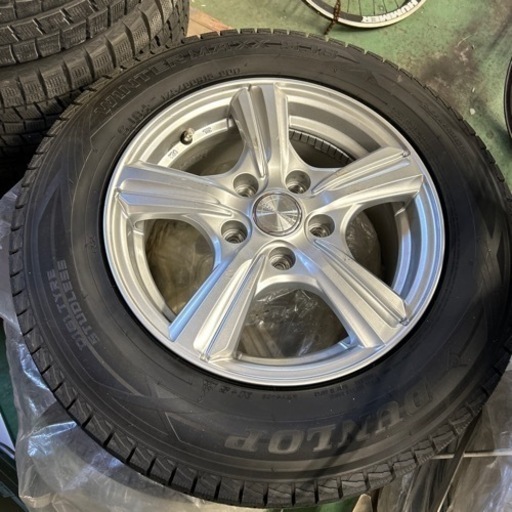 A14 スタットレスタイヤ DUNLOP WINTER MAXX SJ8 中古