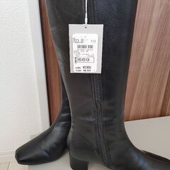 【未使用に近い】黒　美脚ロングブーツ　23㎝　ストレッチの画像
