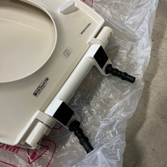取替え用便座Toto 製の画像