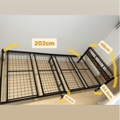 ベッドフレームの画像