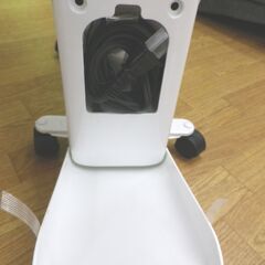 未使用！ アイリスオーヤマ ウェーブ型オイルヒーター 2019年製 POH-1210KS-W 10枚フィン ～8畳 ホワイト 西岡店の画像