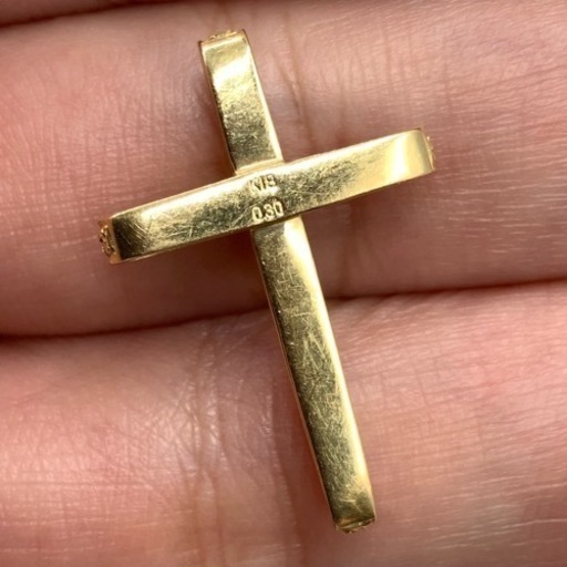 K18 18金　ダイヤクロスペンダント　2g 0.3ct