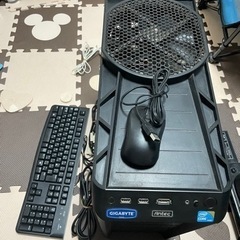 タワー型デスクトップパソコン
