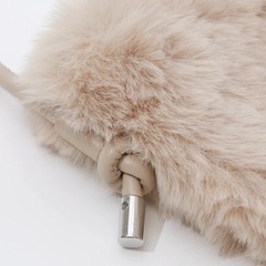 🎀👠✨フェイクファー マイクロニミポーチ🎀👠✨の画像