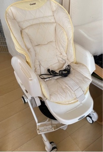 コンビ.ネムリラAT   電動ハイローチェア