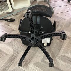 【50%OFF】オフィスチェア 肘置き付き 回転椅子 昇降調整可 ブラックの画像