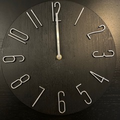 シックでおしゃれな電波時計黒　新品