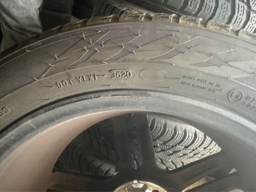 【値下げ】スタッドレスタイヤホイールセット　現行メルセデスベンツcla 200d 205/55R17