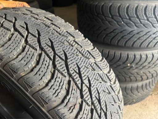 【値下げ】スタッドレスタイヤホイールセット　現行メルセデスベンツcla 200d 205/55R17