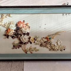 貝殻を使って描いた額
