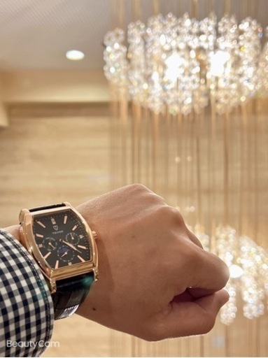 腕時計 Tevise watch