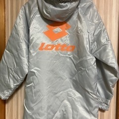 【代理投稿】LOTTO ベンチコートサイズＬの画像