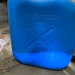 石油ストーブ、タンク、ポンプ一式　灯油残ありの画像