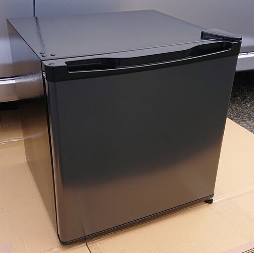 山口市、1ドア小型冷蔵庫、￥11480⇒5500maxzen美品2019年製保証1ヶ月・通電・作動・冷却状態で手渡し可。