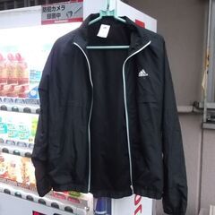 アディダス　　ウインドブレーカー　女性用?　サイズ写真3枚目で確...