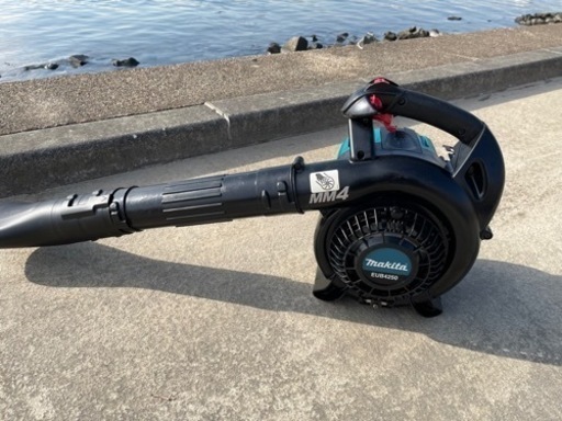 マキタEUB4250エンジンブロアガソリンエンジン静か(業務用）