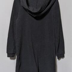 フード付きアウターの画像