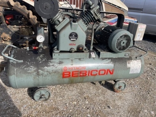 エアコンプレッサー5馬力