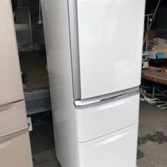 福岡市内配送無料　三菱電機 MITSUBISHI ELECTRIC MR-C34X-W [冷蔵庫 Cシリーズ （335L・右開） 3ドア パールホワイト]