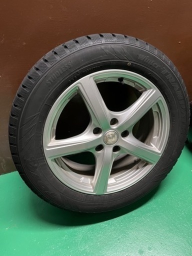 スタッドレス　4本セット　アルファード等　215/60r17