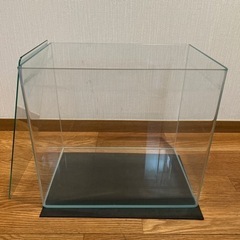受付終了　水槽　オールガラス　45 の画像