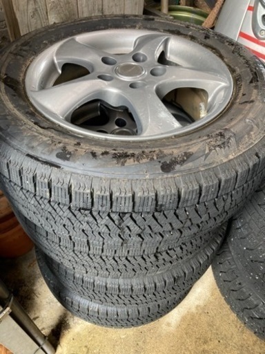 ｽﾀｯﾄﾞﾚｽﾀｲﾔｱﾙﾐｾｯﾄ195/65R15激安