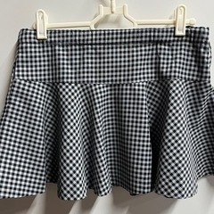 八王子市　高尾幼稚園　制服　スカート