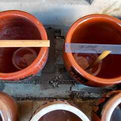 差し上げます！蓋付丸かめ中古　久松ほかの画像