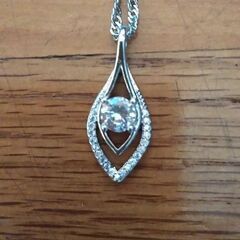 ネックレス　ダイヤモンドCZ