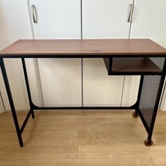 12/30まで　イケア　IKEA デスク　机　ウッド調　黒