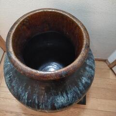 特大、セトモノ焼き物、壺、骨董品の画像