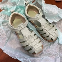 アローズ　キッズ18cm サンダルの画像