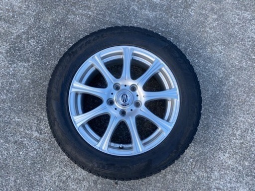 スタッドレスタイヤ（取引中）