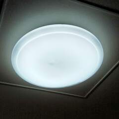6畳用　LEDシーリングライト　調光モデル