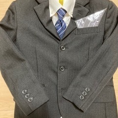 譲渡先決定⭐︎子供用スーツ一式　110センチ　の画像