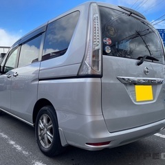低走行7万キロ！H23年式☆月々1.1万円〜分割払い可❗️車検2年付き！大人気☆ニッサン セレナ☆8人乗り☆ナビ☆TV/DVD☆ETC☆バックカメラ☆ドラレコ☆両方電動スライドドア☆ウィンカーミラー☆フル装備☆車内広々三列シート‼️の画像
