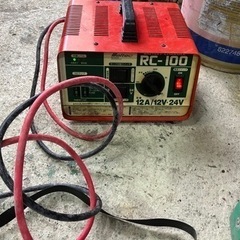 バッテリーチャージャー12v 24v