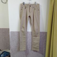 ストレートパンツ