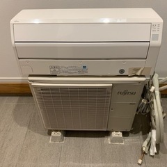 中古 富士通 ルームエアコン AS-C22F-W２０１７年製の画像