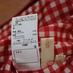 ★冬物 中綿ベスト 130cm★HusHusH ハッシュアッシュ★女の子 かわいい感じ リバーシブル★ワールド 上着  ダウン ボア コート 防寒★の画像